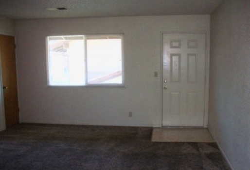 1431 E 21st St in Merced, CA - Building Photo - Interior Photo