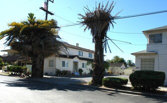 160-170 W K St in Benicia, CA - Building Photo