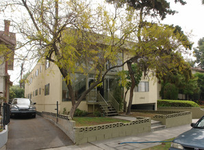 1842 N Wilton Pl in Los Angeles, CA - Building Photo - Building Photo