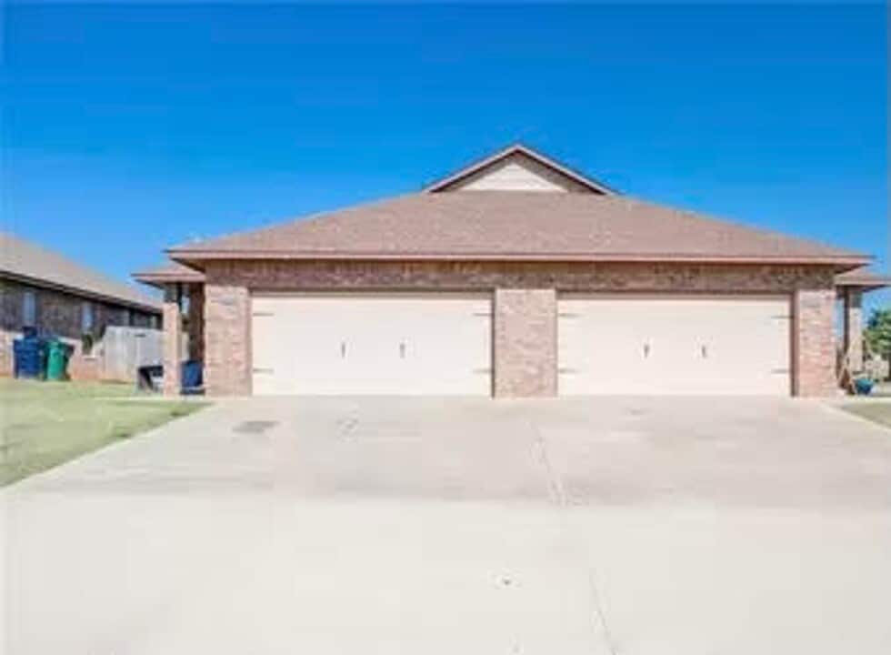 3608 Galatian Way in Yukon, OK - Building Photo