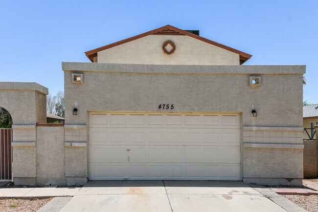 property at 4755 W Wahalla Ln