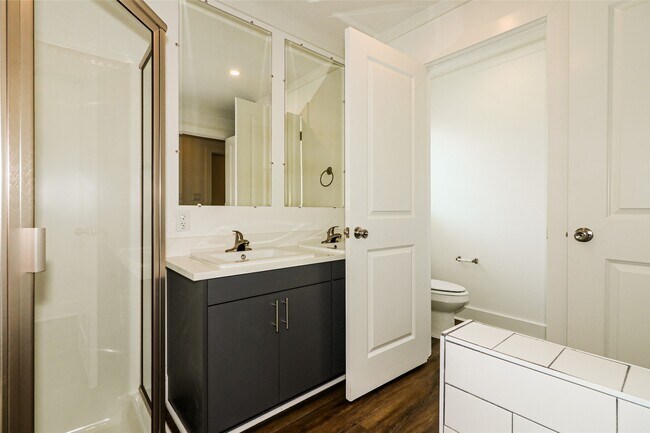 7321 Conley St in Houston, TX - Building Photo - Building Photo