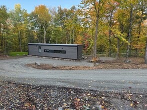 28 Dunmor Ch in Chelsea, QC - Building Photo - Building Photo