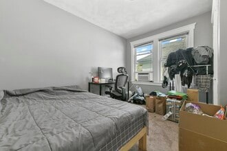 79 Charlesbank Rd, Unit 79 in Newton, MA - Building Photo - Building Photo