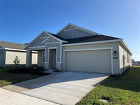 696 Sand Pne Ln in Haines City, FL - Foto de edificio - Building Photo