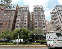 830 Park Ave in New York, NY - Building Photo - Building Photo