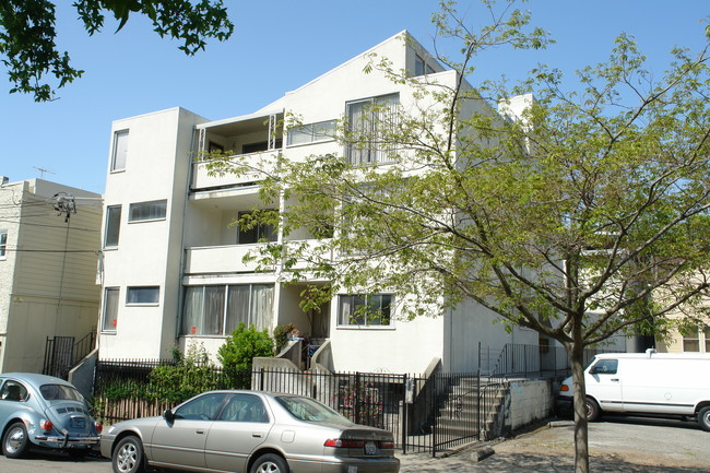 2510 Regent St in Berkeley, CA - Foto de edificio - Building Photo