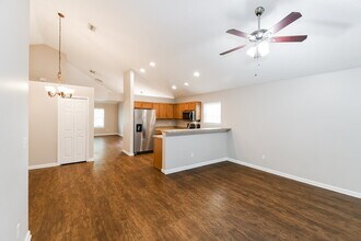 10975 Campus Heights Ln in Jacksonville, FL - Building Photo - Building Photo
