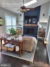 833 Balls Bluff Rd NE in Leesburg, VA - Building Photo - Building Photo