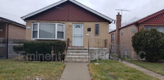 property at 9620 S Wallace St