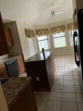 1636 Ariel Dr in Mesquite, TX - Foto de edificio - Building Photo