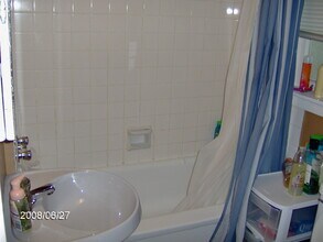 2586 W 12th Ave in Vancouver, BC - Building Photo - Building Photo