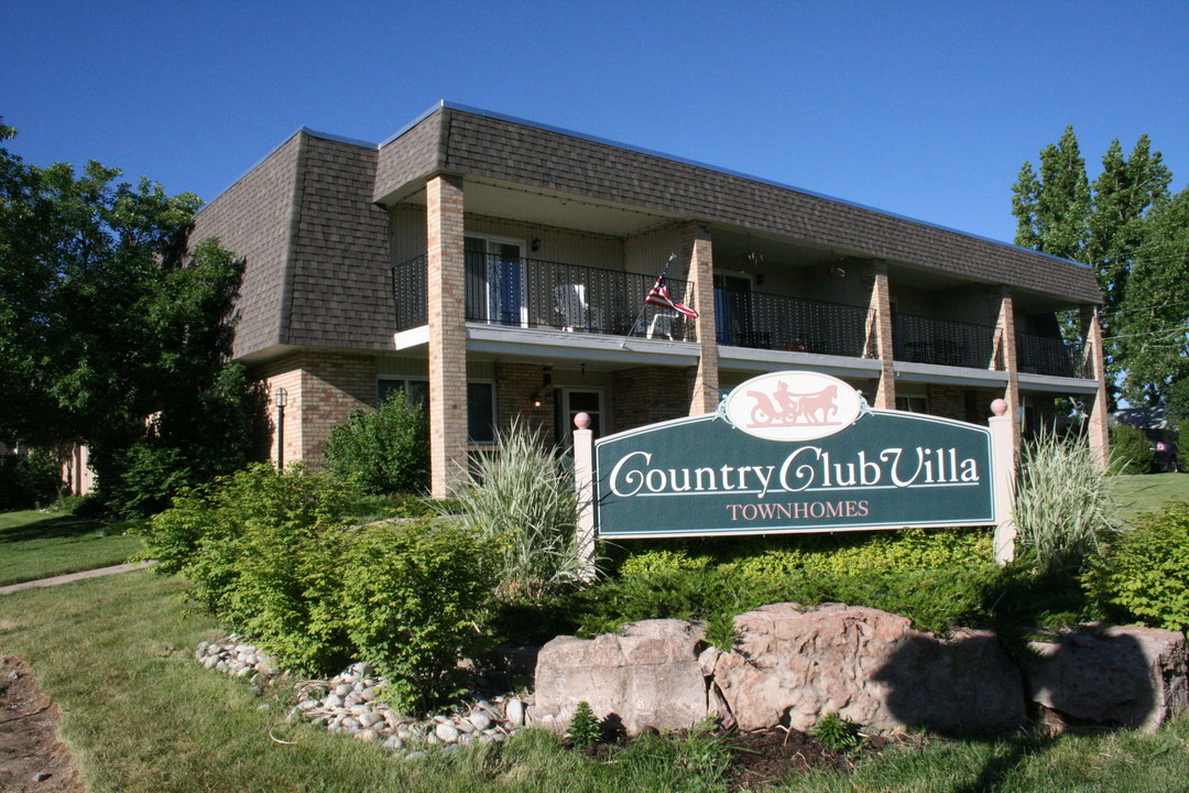 Country Club Villa Townhomes in Centennial, CO - Building Photo