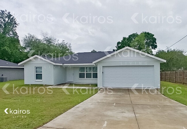 property at 13591 SE 53rd Terrace