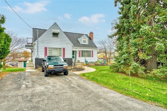 property at 1070 Gravel Rd