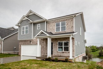 693 Shaker Dr in Richmond, KY - Foto de edificio - Building Photo