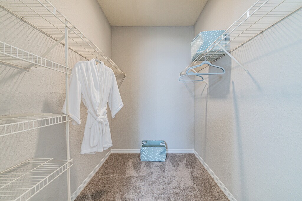 2211 Grand Isle Apartments in Brandon, FL