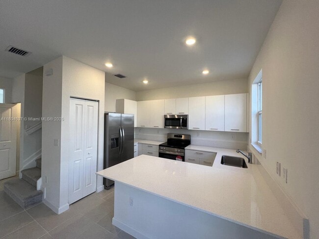12226 NW 23rd Path in Miami Shores, FL - Building Photo - Building Photo