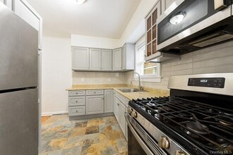 545 E 93rd St in Brooklyn, NY - Building Photo - Building Photo