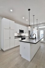 108 Hawkes Ave in Columbus, OH - Building Photo - Building Photo