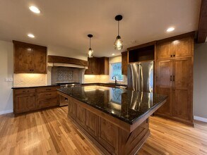 9771 NW Dick Rd in Hillsboro, OR - Building Photo - Building Photo