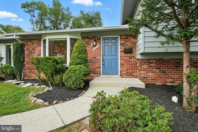 5011 Roslyn Rd in Annandale, VA - Building Photo - Building Photo