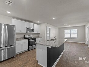 10767 War Emblem Ave in Daphne, AL - Building Photo - Building Photo