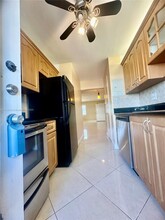 3922 NE 166th St in Miami, FL - Building Photo - Building Photo