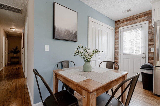 4104 Ridgewood Ave in Columbia, SC - Building Photo - Building Photo