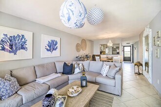 4250 N Hwy A1A, Unit SI ID1386075P in Fort Pierce, FL - Foto de edificio - Building Photo