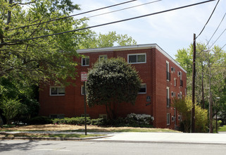 Morrisanne Apartments in Washington, DC - Foto de edificio - Building Photo