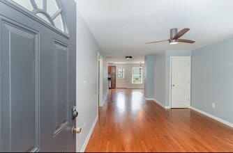 1002 Virginia Ave in Nashville, TN - Building Photo - Building Photo