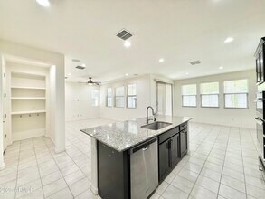 735 W Derringer Way in Chandler, AZ - Building Photo - Building Photo
