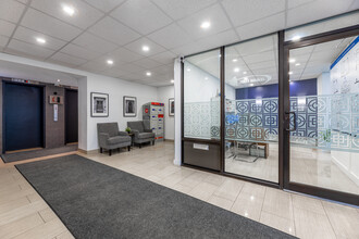 3085 Queen Frederica in Mississauga, ON - Building Photo - Interior Photo