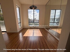 1 Captain Dr in Emeryville, CA - Building Photo - Building Photo