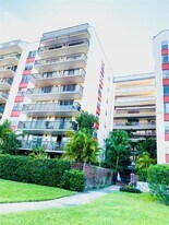 2699 Seville Blvd in Clearwater, FL - Building Photo