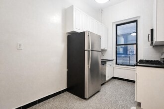 664 W 163rd St, Unit 3 in New York, NY - Building Photo - Building Photo