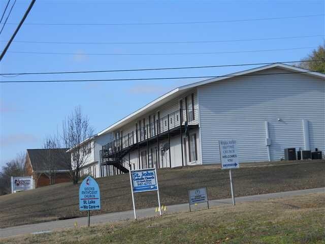 817 E Lee St in Enterprise, AL - Foto de edificio