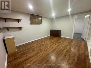 1129 Langs Cir in Cambridge, ON - Building Photo - Building Photo