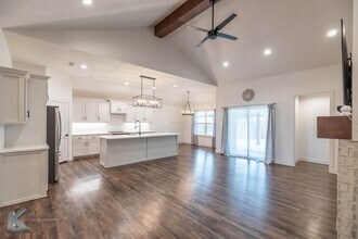 4625 Seals Ln in Abilene, TX - Building Photo - Building Photo