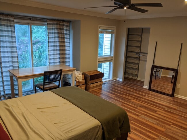 858 New Mark Esplanade in Rockville, MD - Building Photo - Building Photo