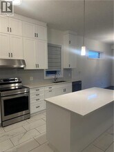 681 Benninger Dr in Kitchener, ON - Building Photo - Building Photo