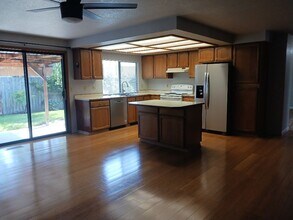 3550 Michael Park Dr in Medford, OR - Building Photo - Building Photo