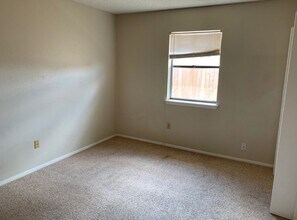 1601 Windward Dr in Killeen, TX - Foto de edificio - Building Photo