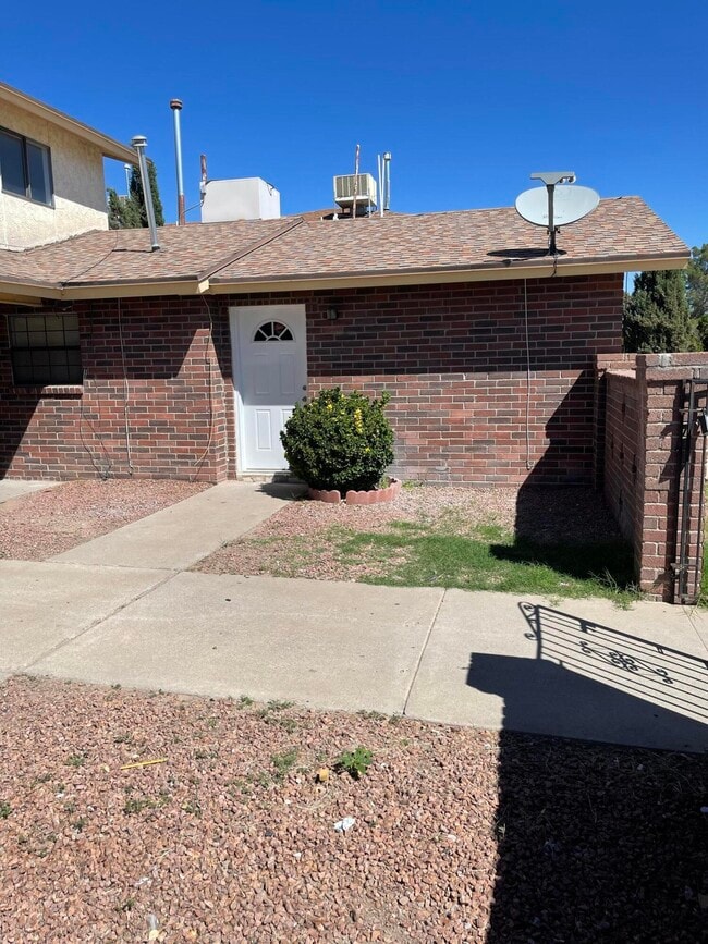 property at 1921 Amy Sue Dr