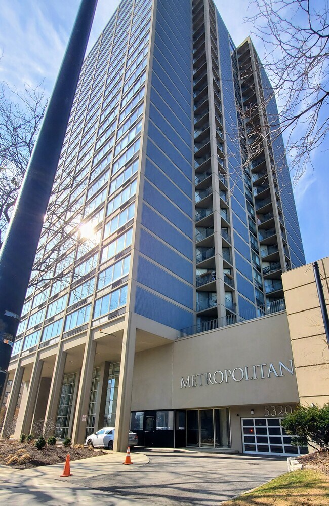property at 5320 N Sheridan Rd