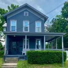 30 Park Plz, Unit House in Saratoga Springs, NY - Building Photo - Building Photo
