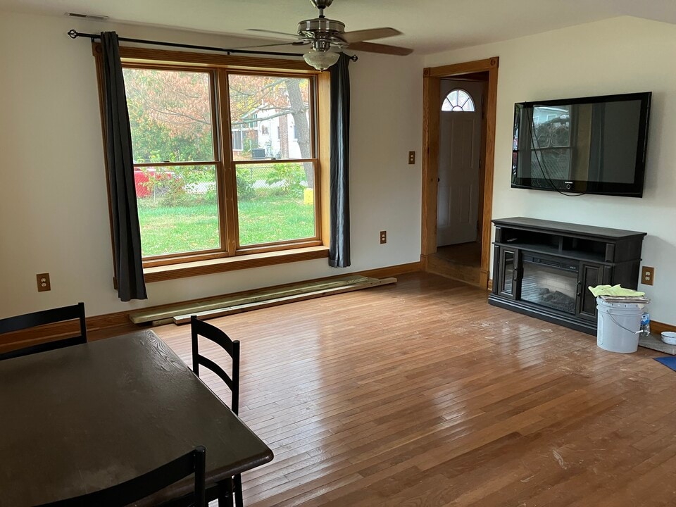 4454 Floyd Dr in Columbus, OH - Building Photo