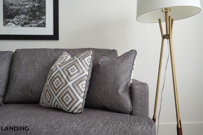 404 W 26th St, Unit 6206 in Charlotte, NC - Foto de edificio - Building Photo