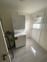 3310 17th Ave S in St. Petersburg, FL - Building Photo